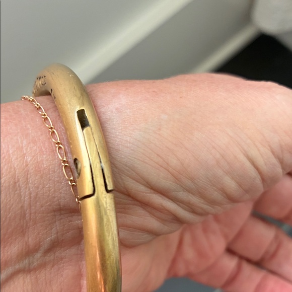 NO BULLSHIT. Just like Parker Thatch, Screw on brass Bull nose Bracelet w/2 keys - Picture 2 of 4